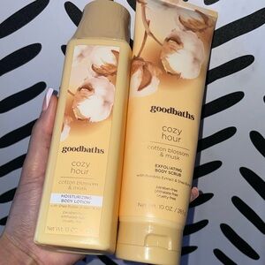 goodbaths Cozy Hour Cotton Blossom & Musk Lotion + Scrub Set - NEW